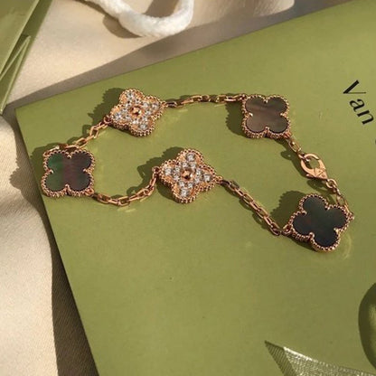 [Stars Jewelry] CLOVER 5 MOTIF GRAY MOP BRACELET COLLECTION