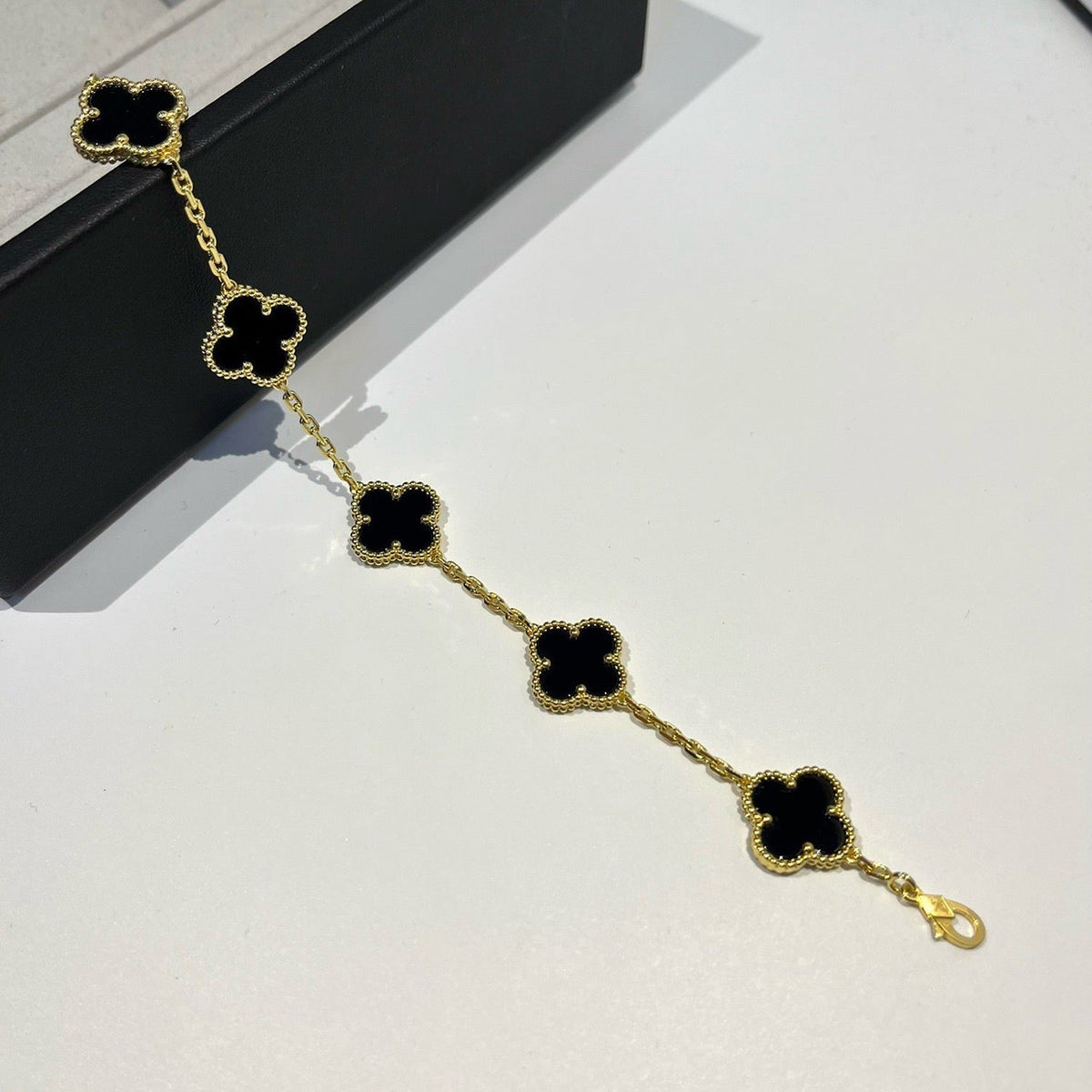 [Stars Jewelry] CLOVER 5 MOTIF ONYXS BRACELET COLLECTION