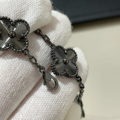 [Stars Jewelry]CLOVER 5 MOTIF BLACK BRACELET