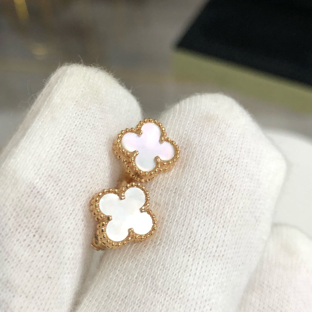 [Stars Jewelry]CLOVER MINI GOLD EARRINGS