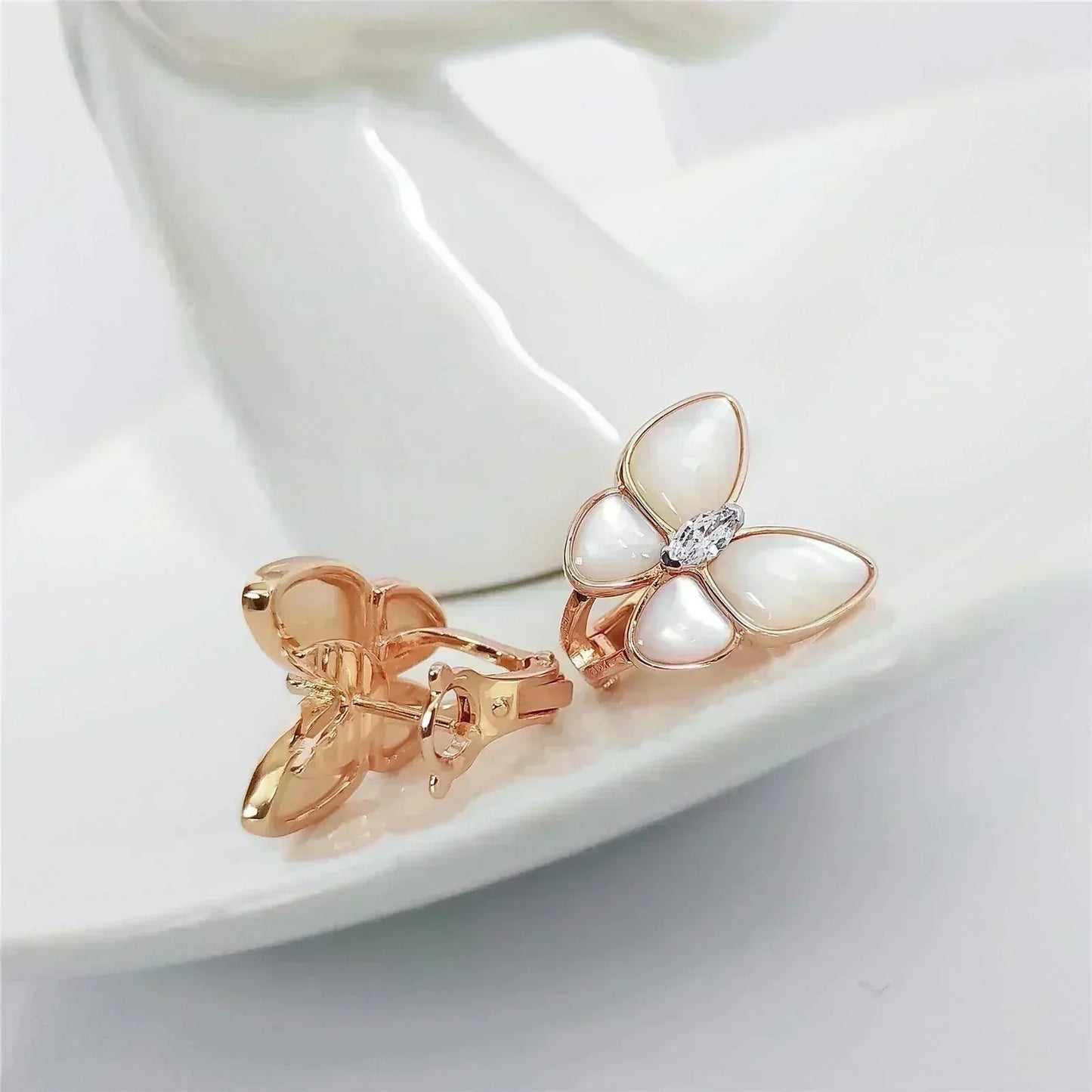[Stars Jewelry]BUTTERFLY MOP DIAMOND EARRINGS