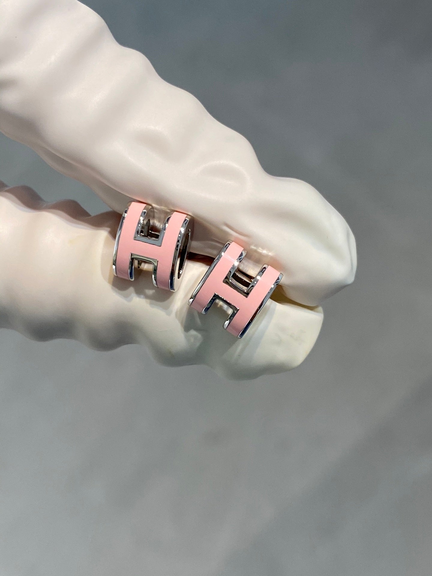 [Stars Jewelry]MINI POP H SILVER EARRINGS PINK
