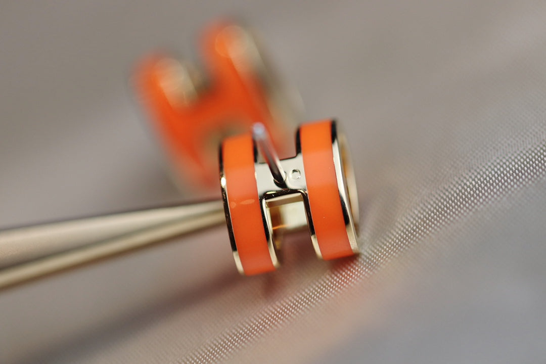 [Stars Jewelry]MINI POP H EARRINGS ORANGE