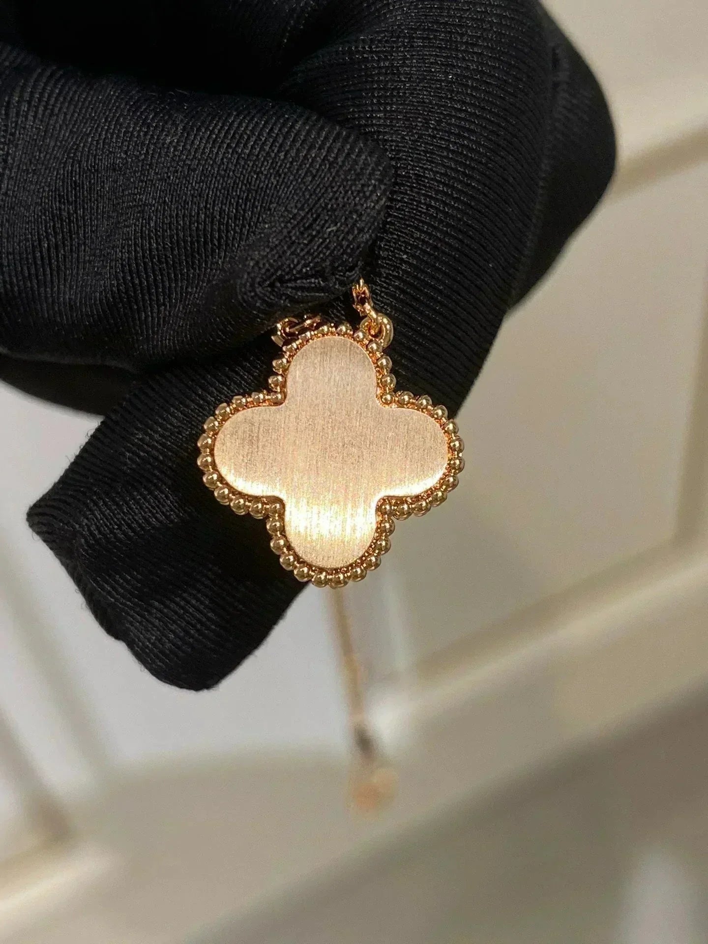 [Stars Jewelry]CLOVER 15MM DIAMOND RHODONITE NECKLACE