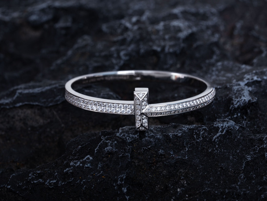 [Stellar jewels]WIDE DIAMONDS HINGED BANGLE SILVER