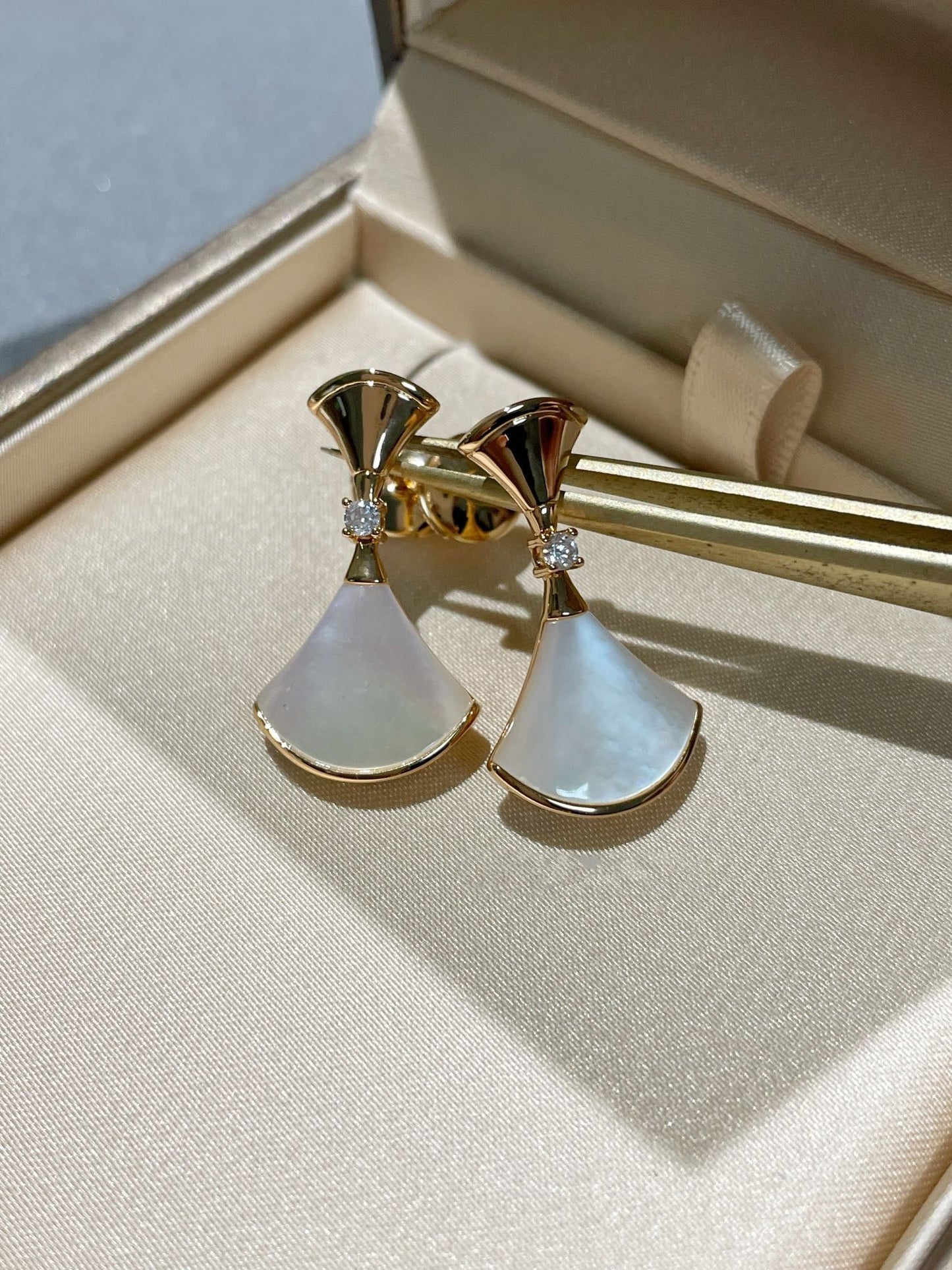 [Stars Jewelry]DREAM MOP 1 DIAMOND EARRINGS