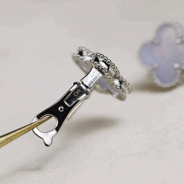 [Stars Jewelry]CLOVER MEDIUM 1 MOTIFS  WHITE MOP EARRINGS SILVER