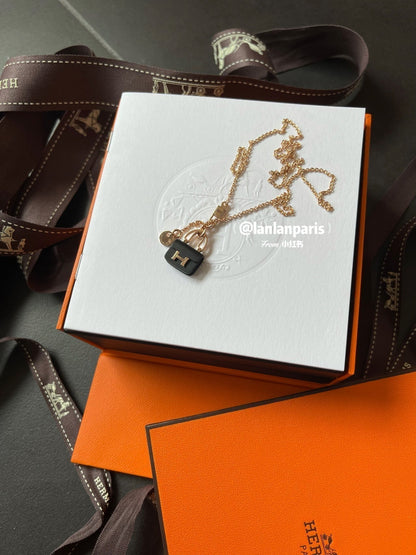 [Stars Jewelry]CONSTANCE BLACK PEDANT PINK GOLD NECKLACE