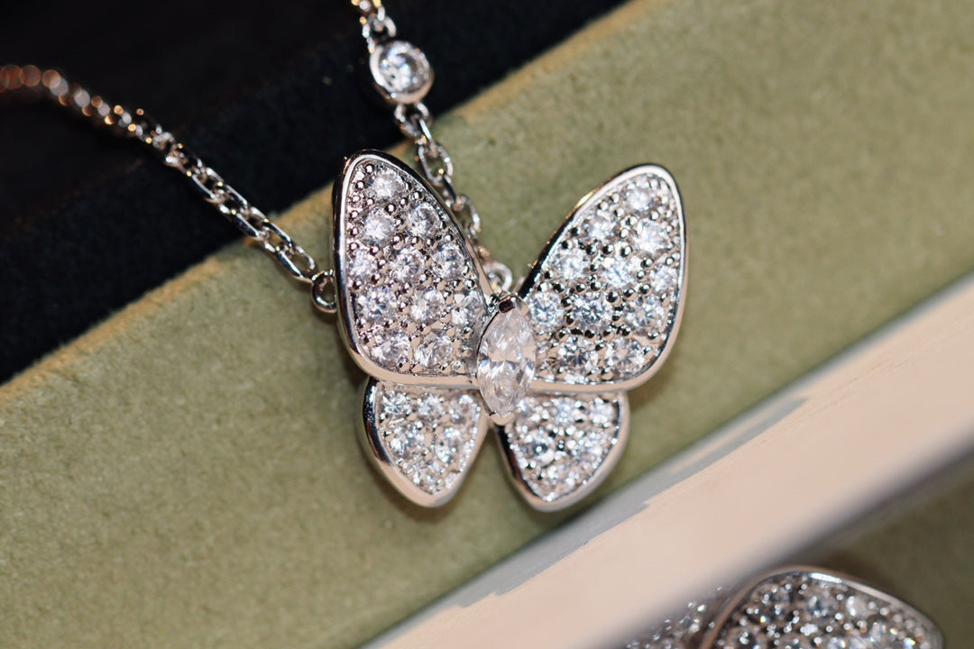[Stars Jewelry]BUTTERFLY DIAMOND NECKLACE