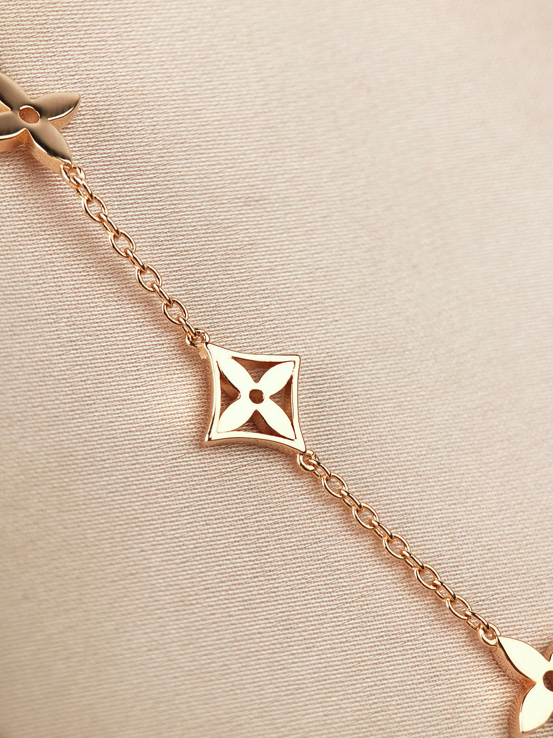 [Stars Jewelry]STAR AND SUN 7 MOTIFS GOLD BRACELET
