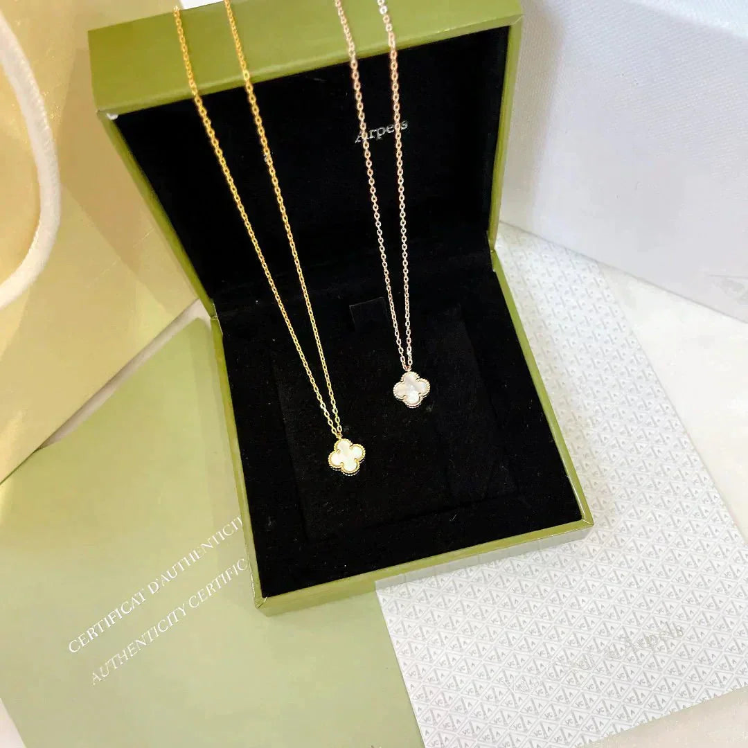 [Stars Jewelry]CLOVER MINI 9.5MM WHITE MOTHER-OF-PEARL NECKLACE