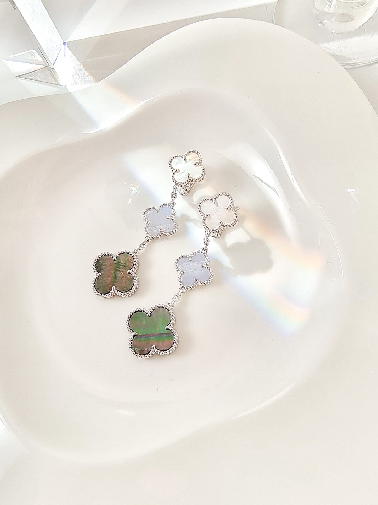 [Stars Jewelry]CLOVER 3 MOTIFS CHALCEDONY DARK MOP SILVER EARRINGS