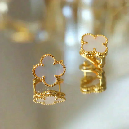 [Stars Jewelry]CLOVER MEDIUM 1 MOTIFS  WHITE MOP STUD EARRINGS