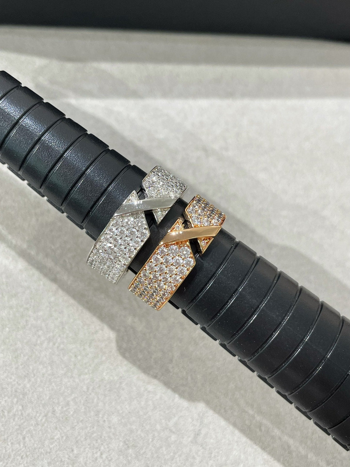[Stars Jewelry]LIENS EVIDENCE  DIAMOND PAVED RING