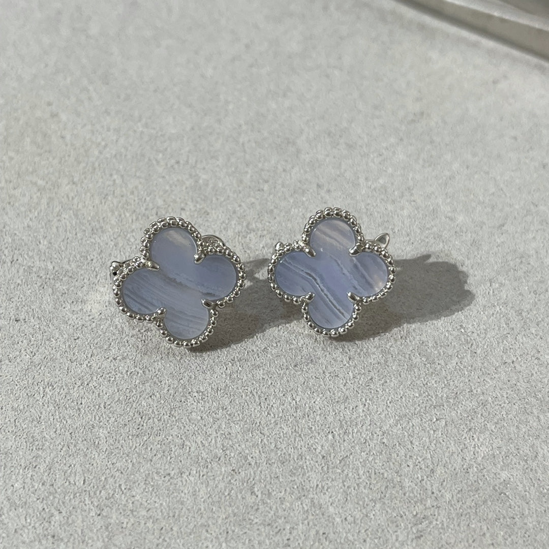 [Stars Jewelry]CLOVER CHALCEDONY SILVER STUD EARRINGS