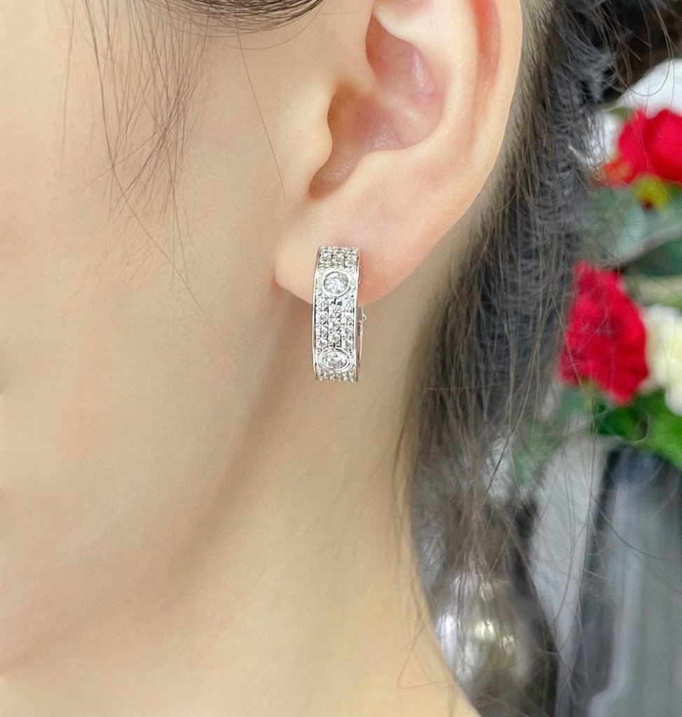 [Stars Jewelry]LOVE 5.5MM DIAMOND PAVED EARRINGS