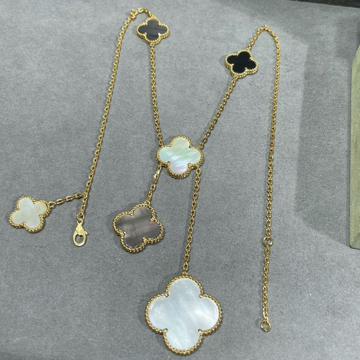[Stars Jewelry]CLOVER 6 MOTIF MOP ONYX GOLD NECKLACE