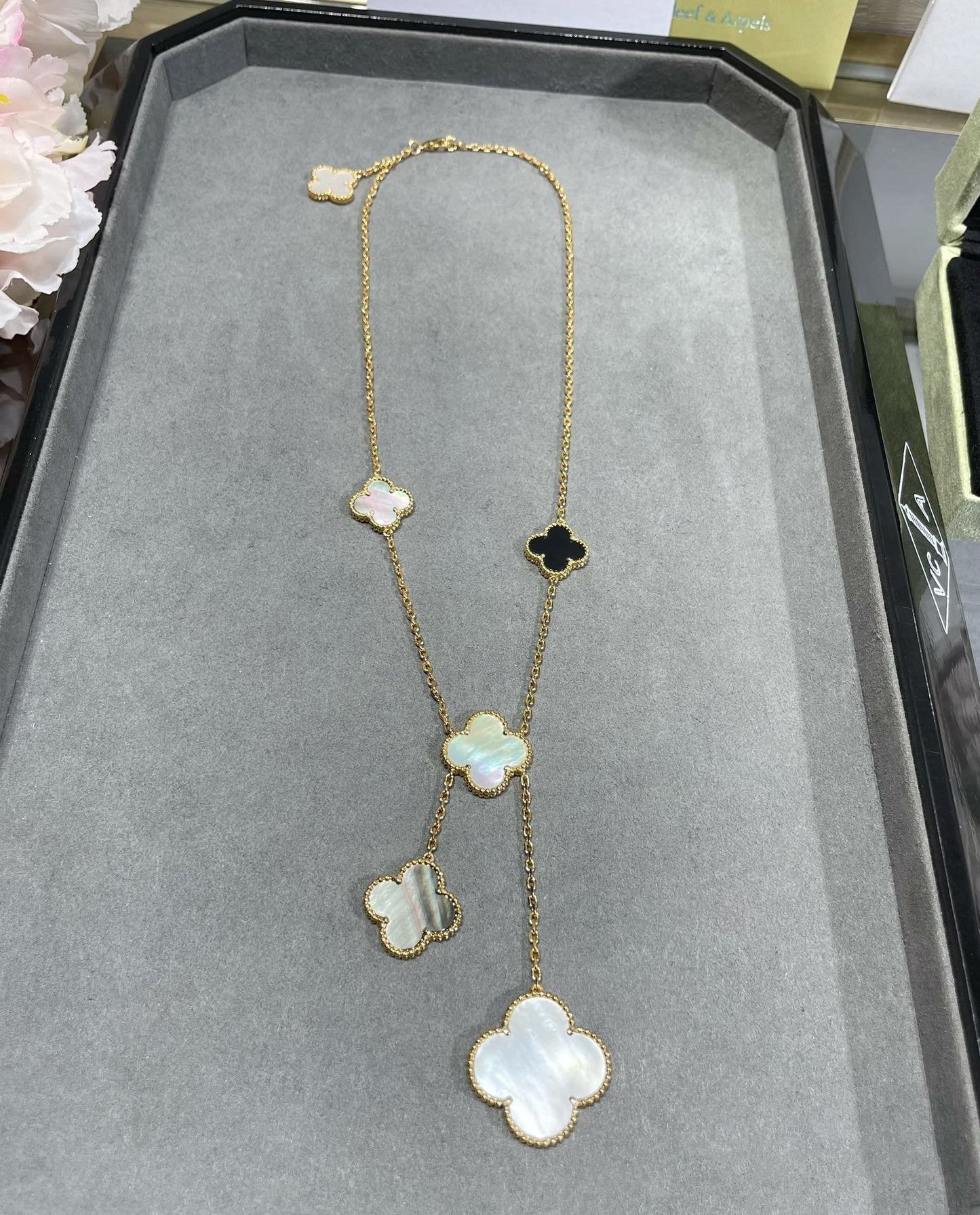 [Stars Jewelry]CLOVER 6 MOTIF MOP ONYX GOLD NECKLACE