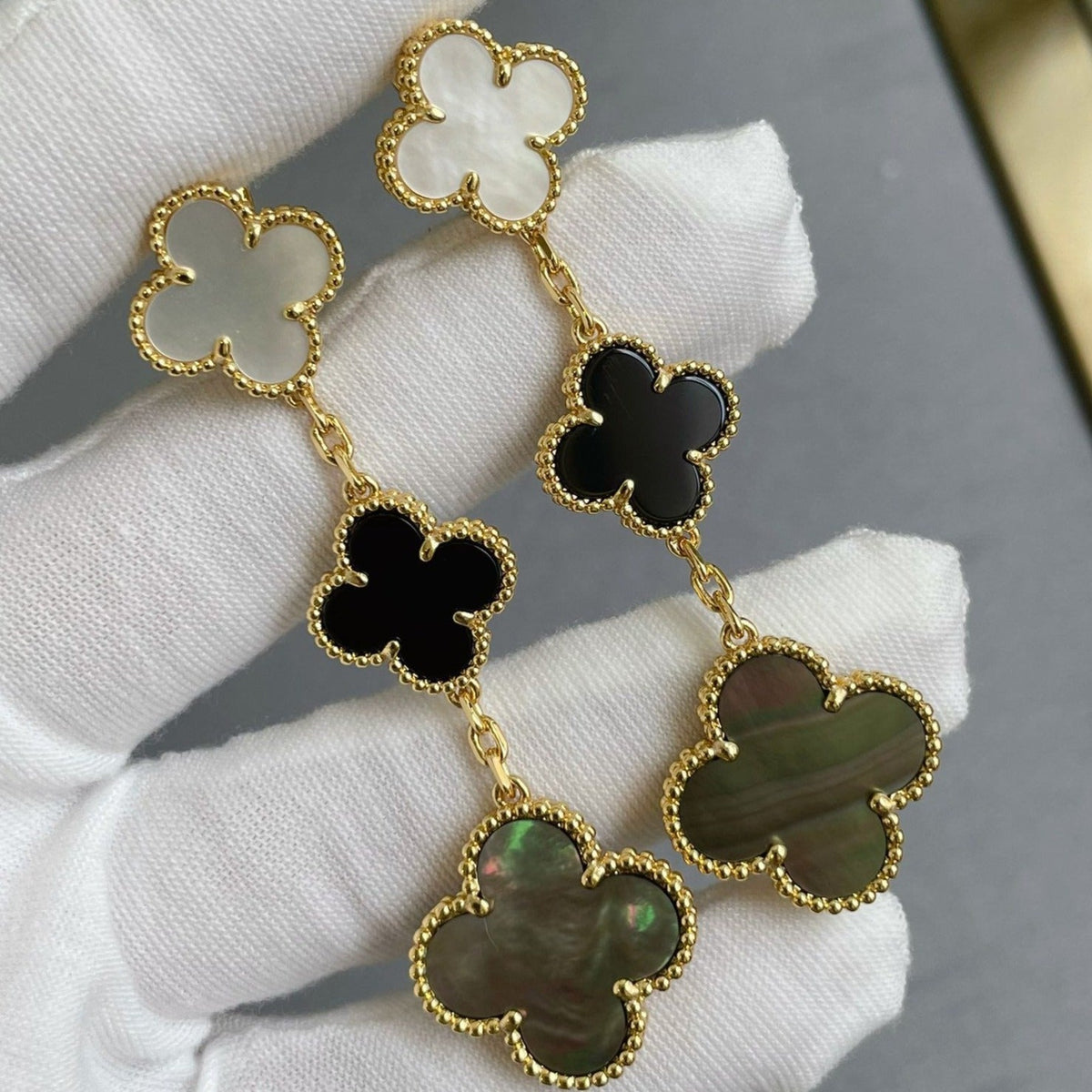 [Stars Jewelry]CLOVER 3 MOTIF MOP ONYX DARK MOP PINK GOLD EARRINGS