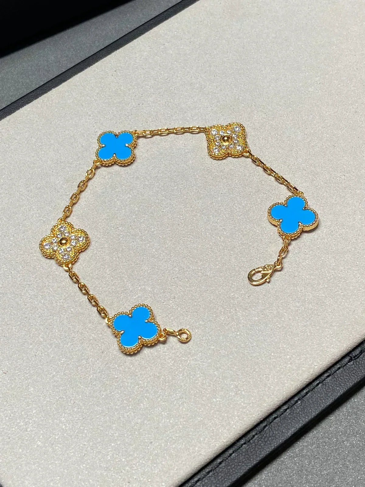 [Stars Jewelry] CLOVER 5 MOTIF BLUE AGATE BRACELET COLLECTION