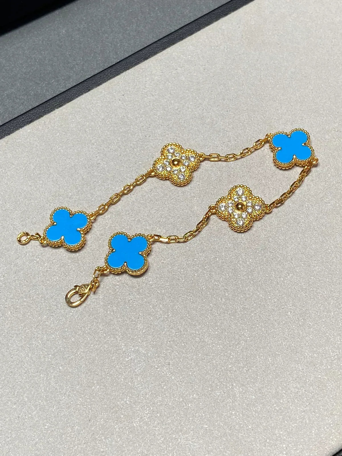 [Stars Jewelry] CLOVER 5 MOTIF BLUE AGATE BRACELET COLLECTION