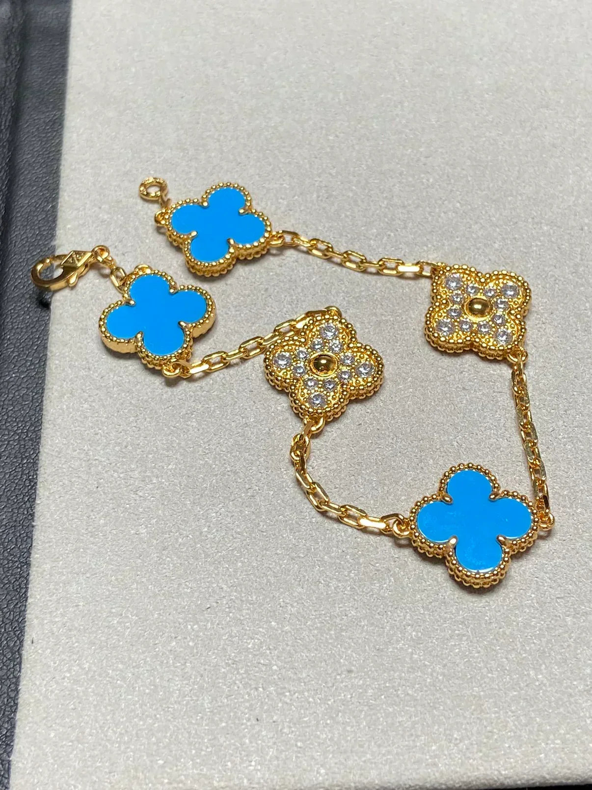 [Stars Jewelry] CLOVER 5 MOTIF BLUE AGATE BRACELET COLLECTION