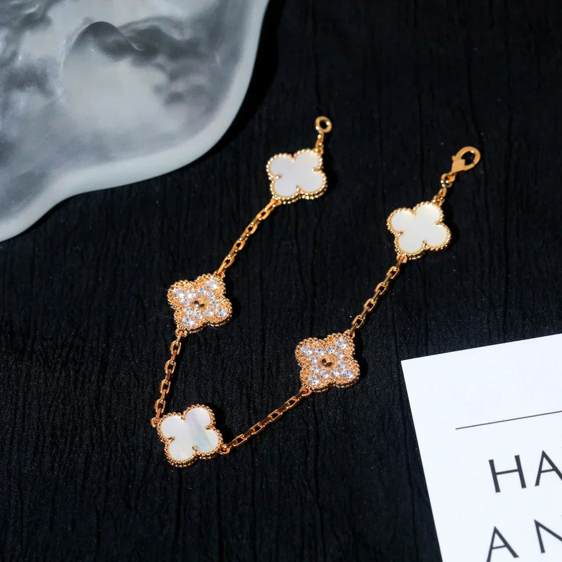 [Stars Jewelry]CLOVER WHITE PEARL MOP 5 MOTIF BRACELET COLLECTION