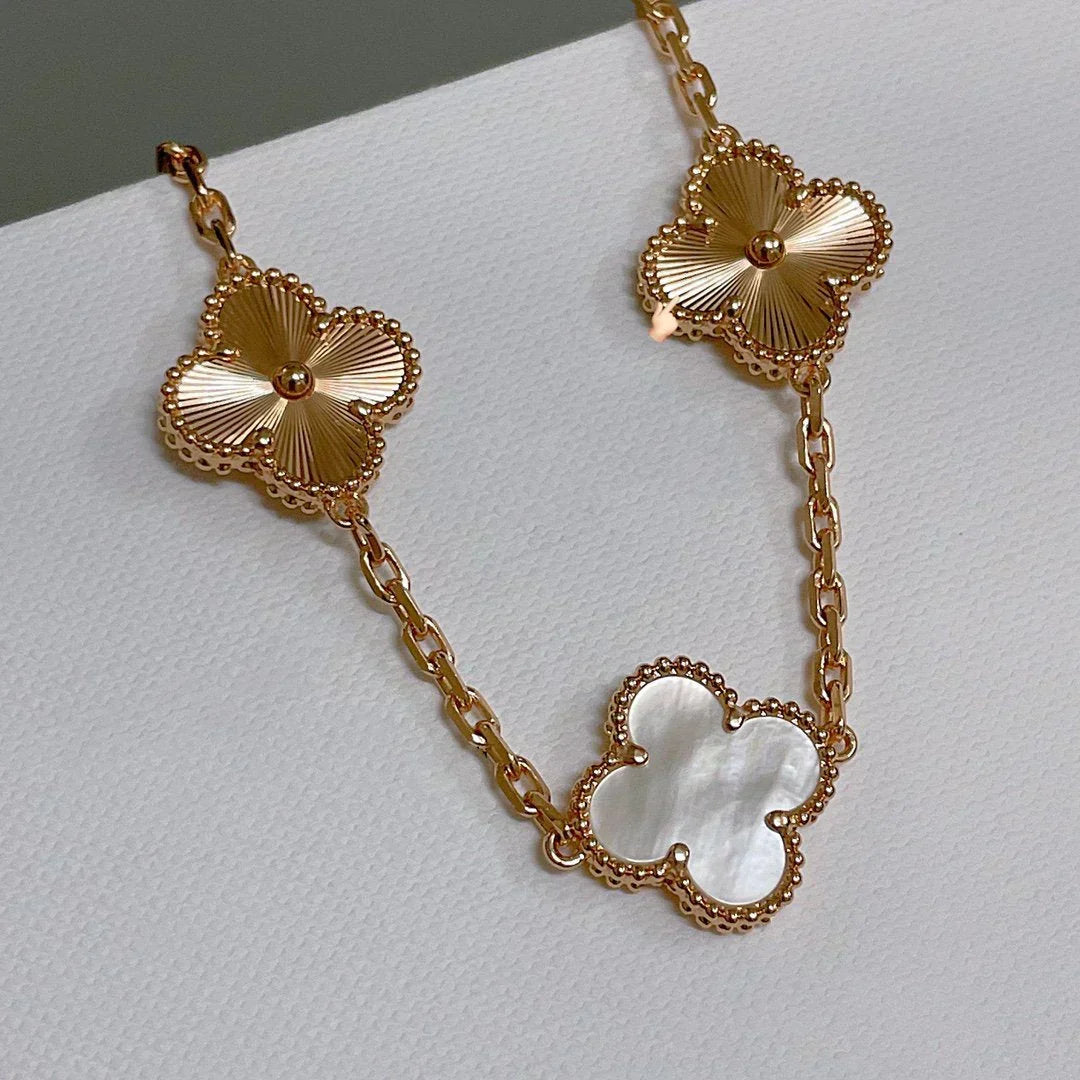 [Stars Jewelry]CLOVER WHITE PEARL MOP 5 MOTIF BRACELET COLLECTION
