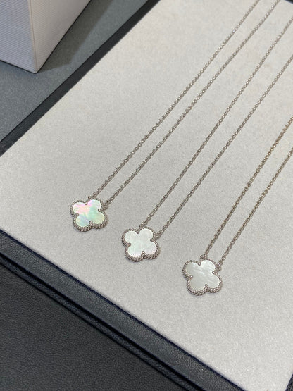 [Stars Jewelry]CLOVER MEDIUM SILVER WHITE MOP NECKLACE
