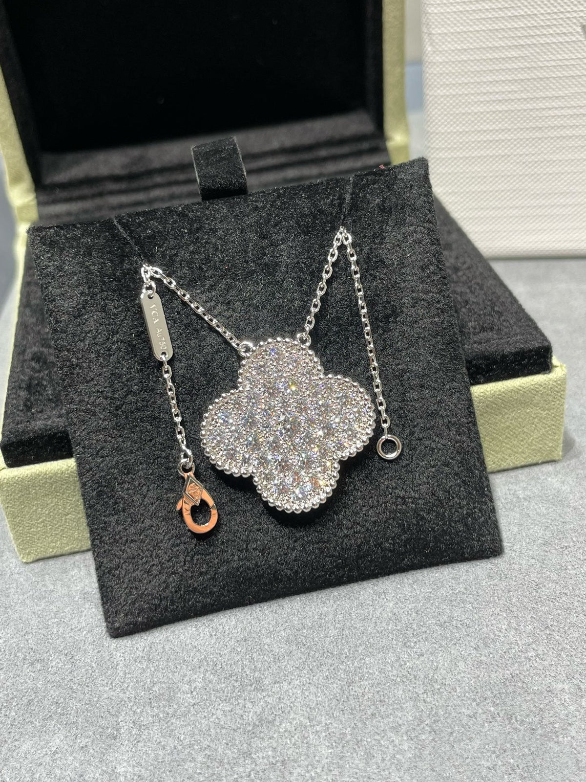 [Stars Jewelry]CLOVER 25MM LARGE PENDANT DIAMOND PAVED SILVER NECKLACE