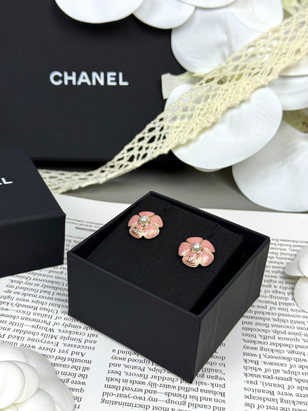 [Stars Jewelry]26C Pink Camellia Pearl Enamel Stud Earrings