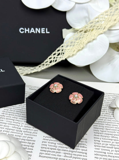 [Stars Jewelry]26C Pink Camellia Pearl Enamel Stud Earrings