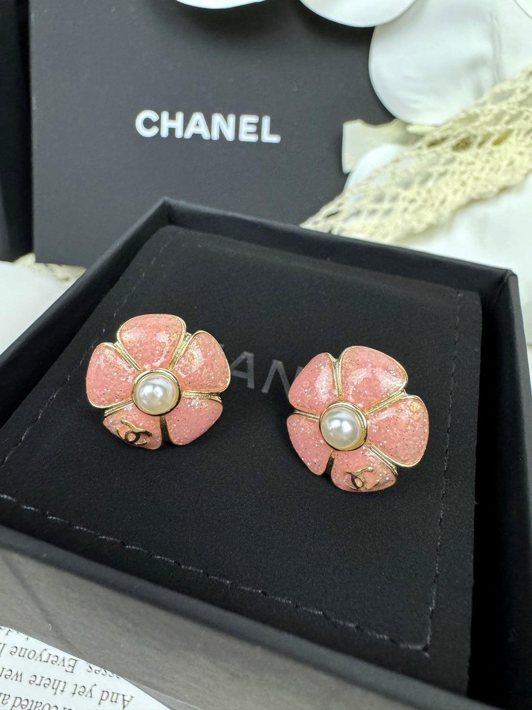 [Stars Jewelry]26C Pink Camellia Pearl Enamel Stud Earrings