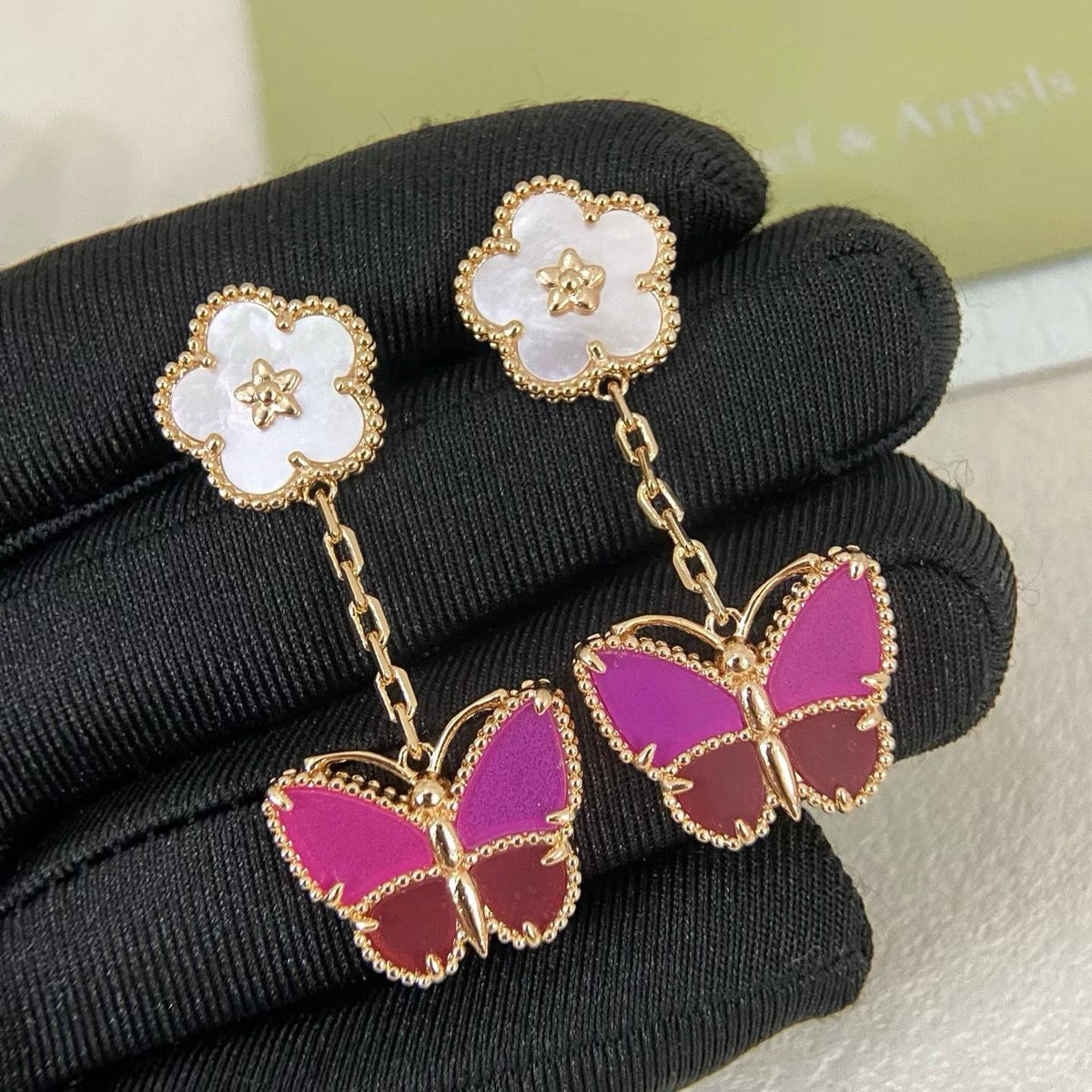 [Stars  Jewelry]ROSE QUARTZ TWO‑FLOWER BUTTERFLY DROP EARRINGS