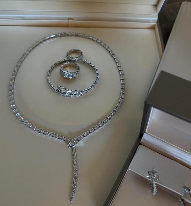 [Stars Jewelry]NEW！SERPENT DIAMOND NECKLACE