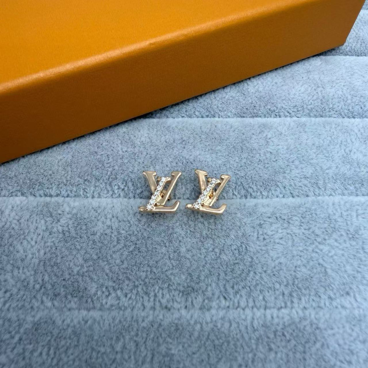 [Stars Jewelry]LETTER STUDS WITH STONES