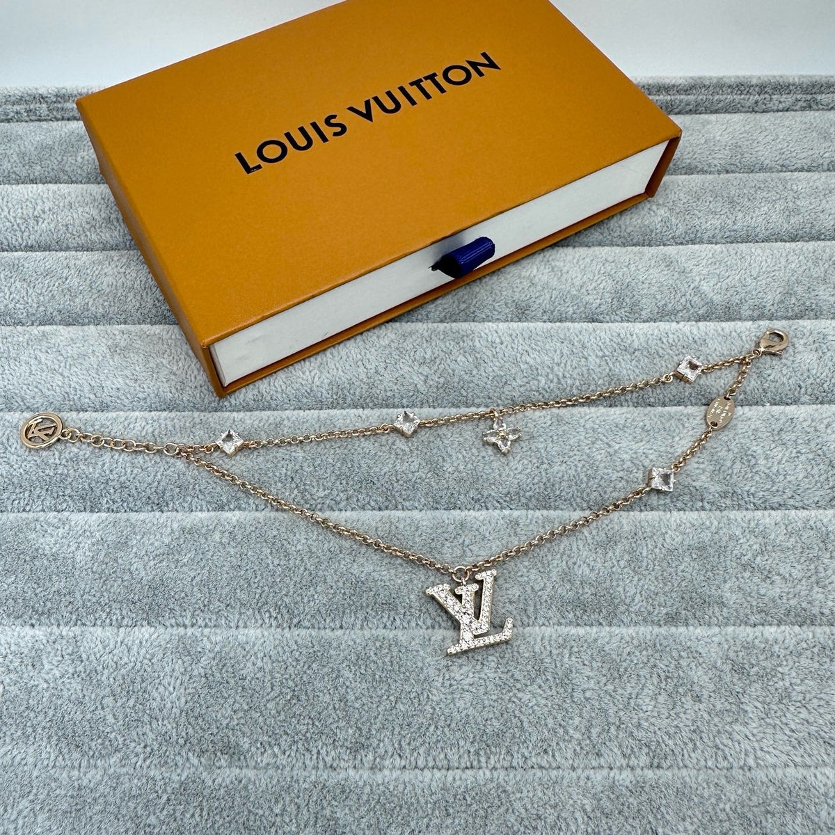 [Stars Jewelry]FULL DIAMOND LETTER NECKLACE