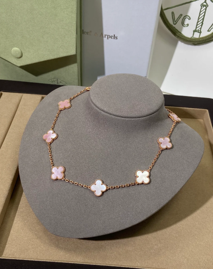 [Stars Jewelry Jewellery] Pink Necklace with Ten Clover Designs