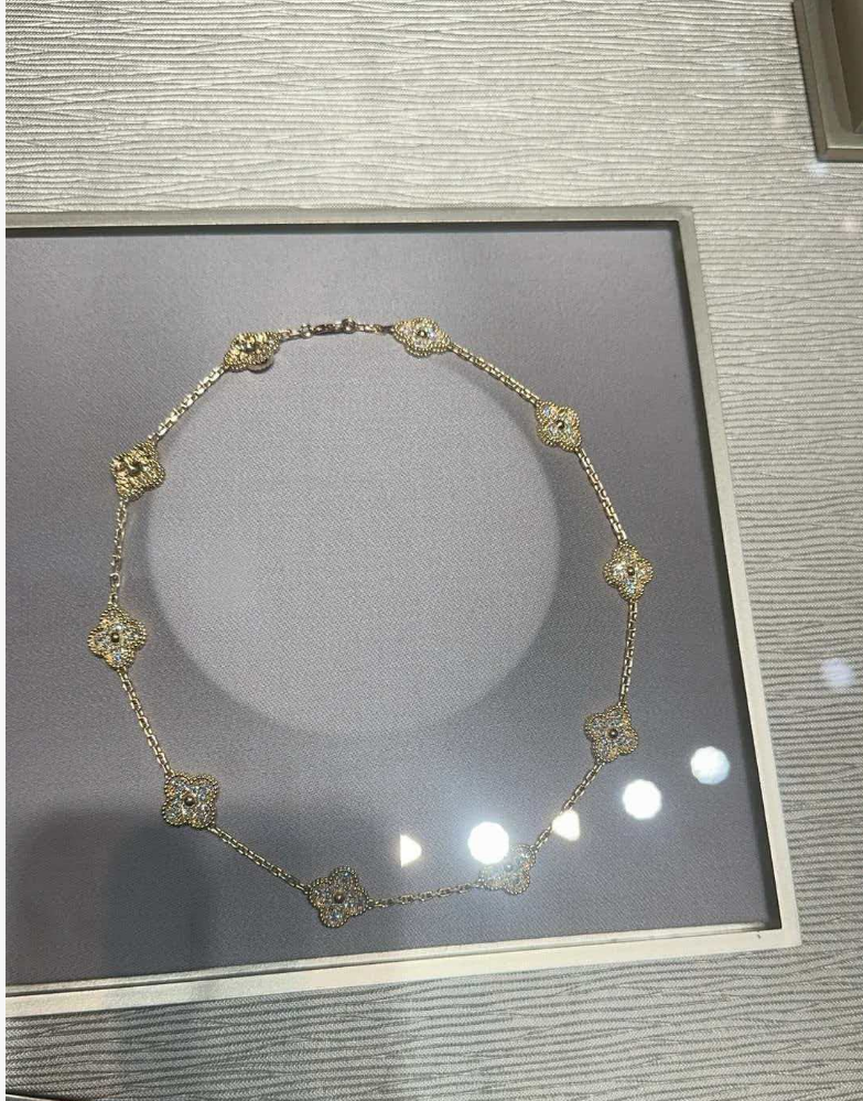[Stars Jewelry Jewelry]CLOVER 10 MOTIFS  Gold Diamond  NECKLACE