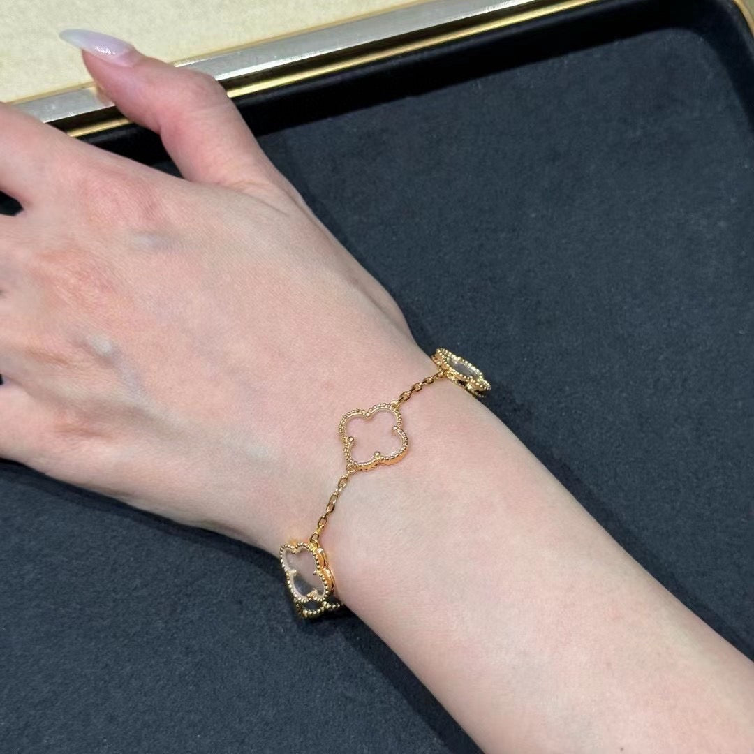[Stars Jewelry]CLOVER 5 MOTIF ROCK CRYSTAL BRACELET
