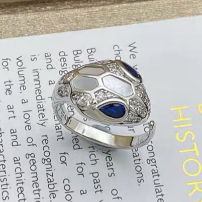 [Stars Jewelry]BRAND NEW ASSORTED SNAKE HEAD MOTHER OF PEARL RINGS