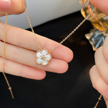 [Stars Jewelry]LUCKY  WHITE MOP  PLUM BLOSSOM NECKLACE