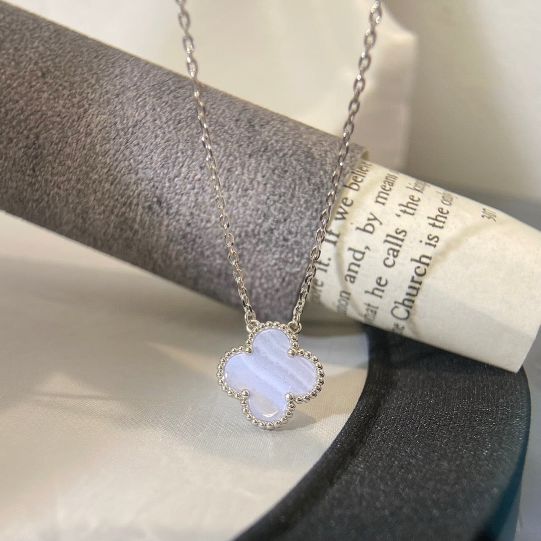 [Stars Jewelry]CLOVER 15MM BLUE CHALCEDONY NECKLACE SILVER