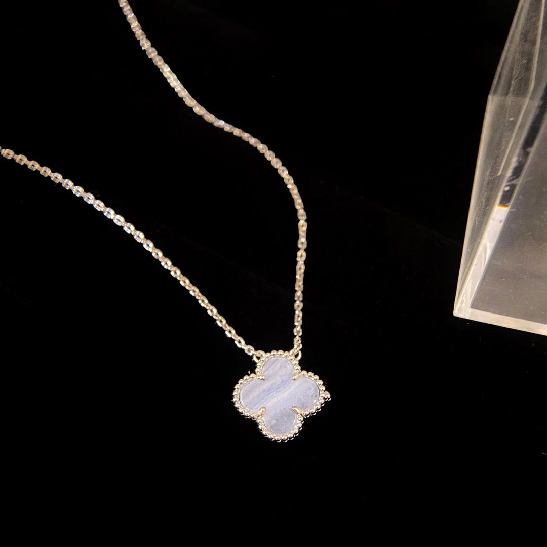 [Stars Jewelry]CLOVER 15MM BLUE CHALCEDONY NECKLACE SILVER
