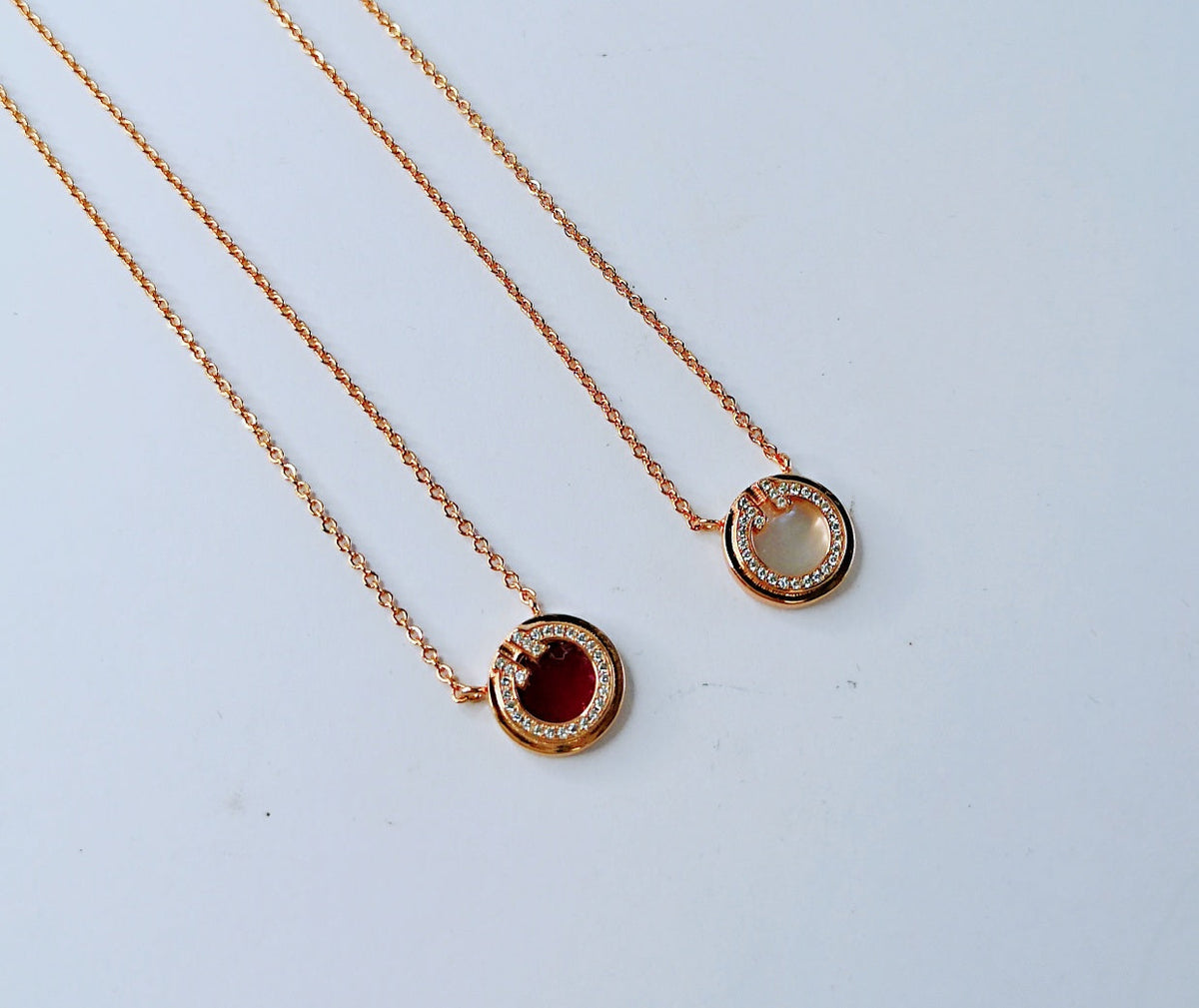 [Stellar jewels]DIAMOND AND MOTHER PEARL CIRCLE NECKLACE PENDANT