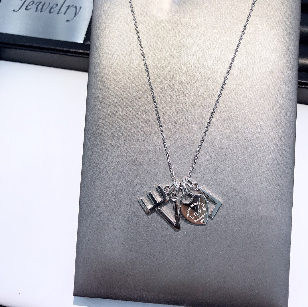[Stellar jewels]COLLAR LOVE PLATA NECKLACE