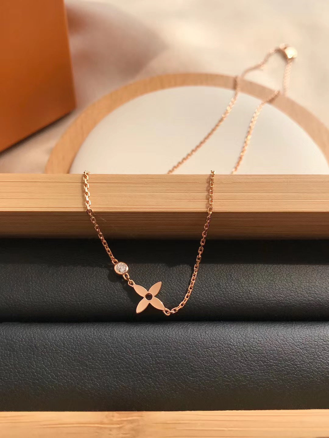 [Stars Jewelry]BLOSSOM PENDANT PINK GOLD AND DIAMOND