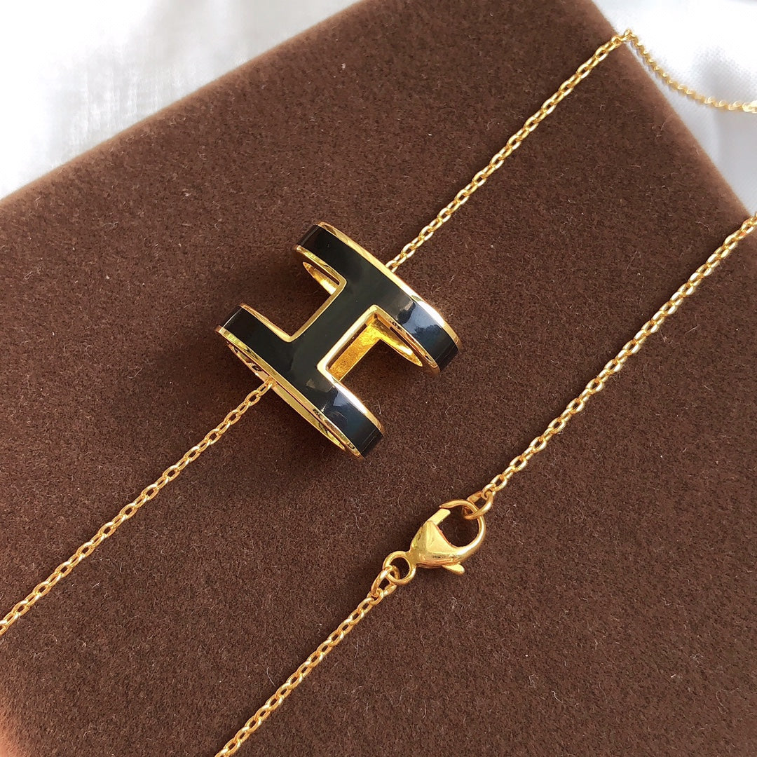 [Stars Jewelry]HM CLIC BLACK ENAMEL GOLD NECKLACE