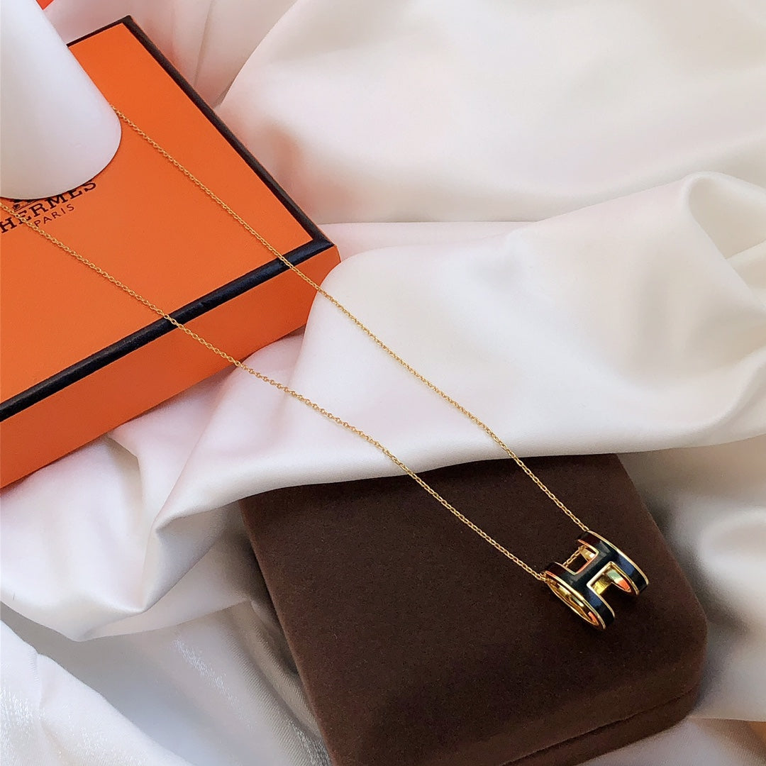 [Stars Jewelry]HM CLIC BLACK ENAMEL GOLD NECKLACE