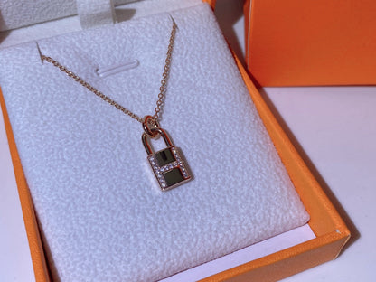 [Stars Jewelry]HM ADVANCED NICHE LOCK HEAD NECKLACE DIAMONDS